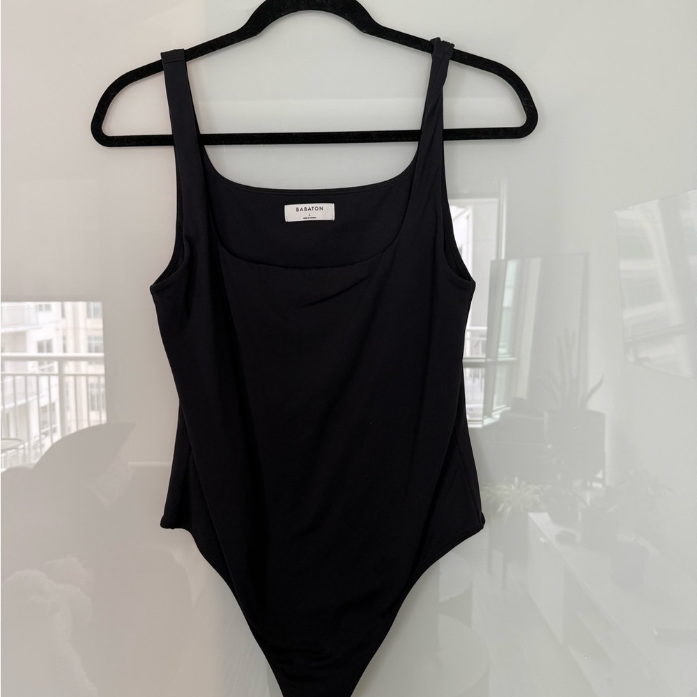 Aritzia Babaton Contour Squareneck Bodysuit